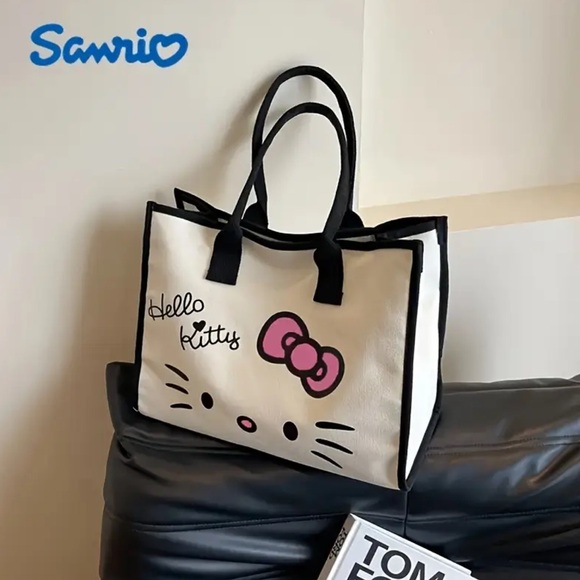 Hello Kitty NWT, White and Black Tote Bag - Picture 1 of 6
